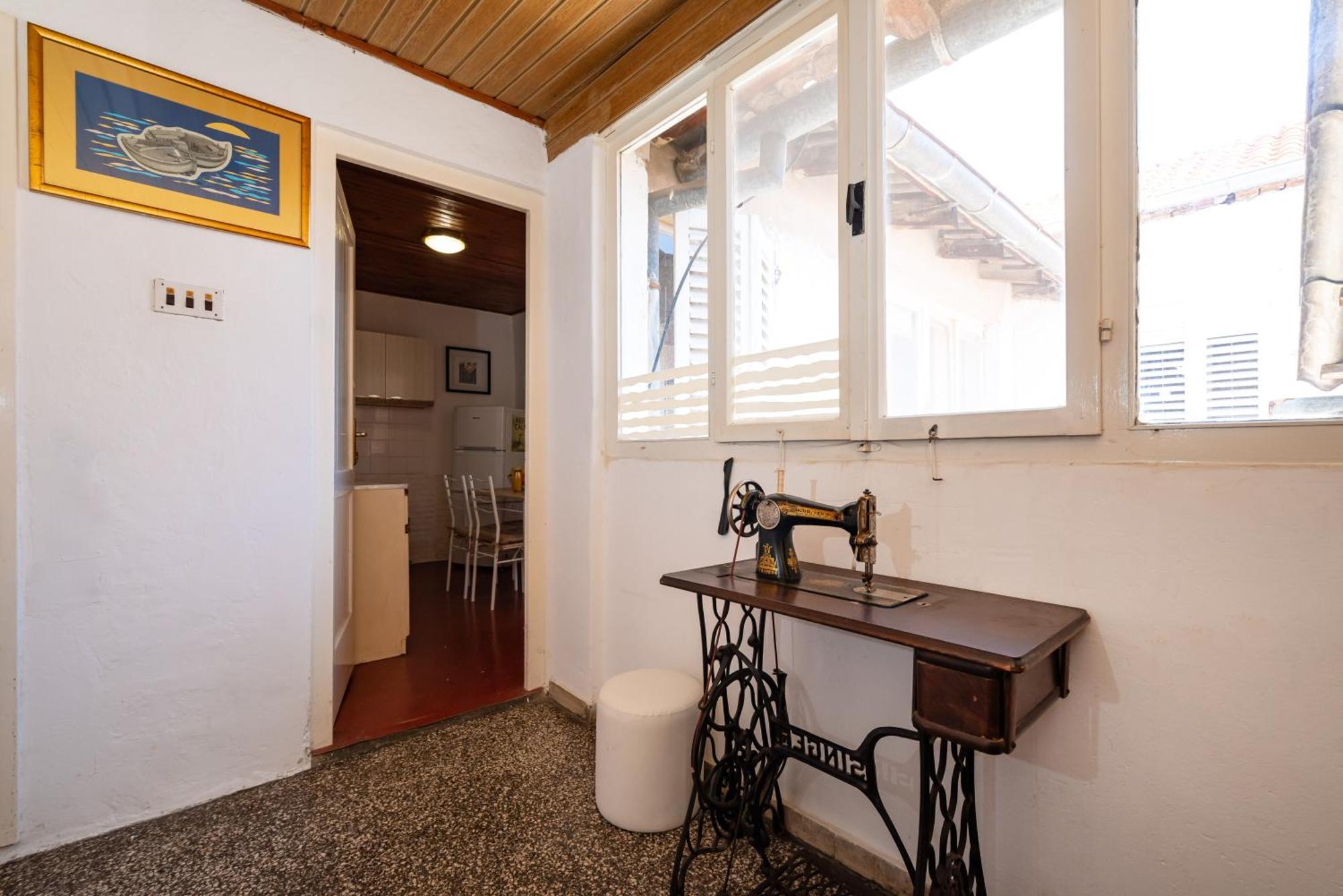 Timeless Antique Old Town With Terrace Apartman Zára Kültér fotó