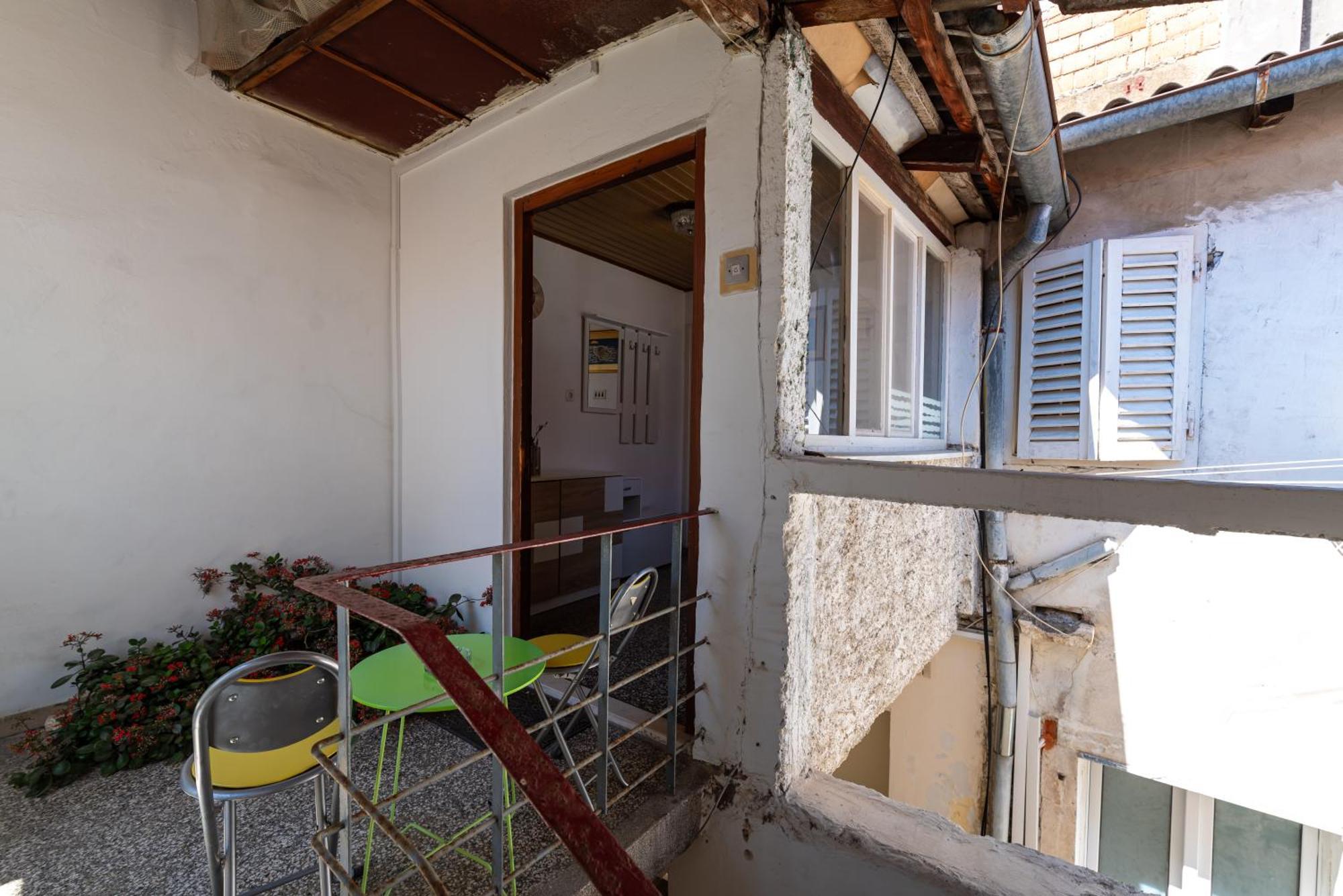 Timeless Antique Old Town With Terrace Apartman Zára Kültér fotó